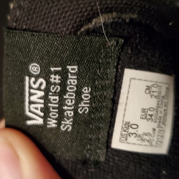 Vans - Picture 2 of 2